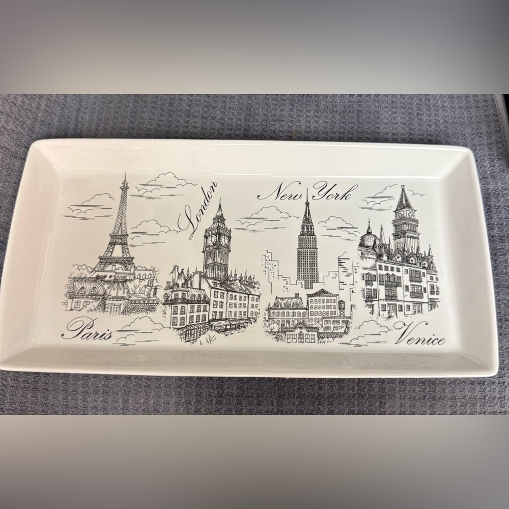 222 Fifth “City Scenes” Black & White serving tray. 13.5”